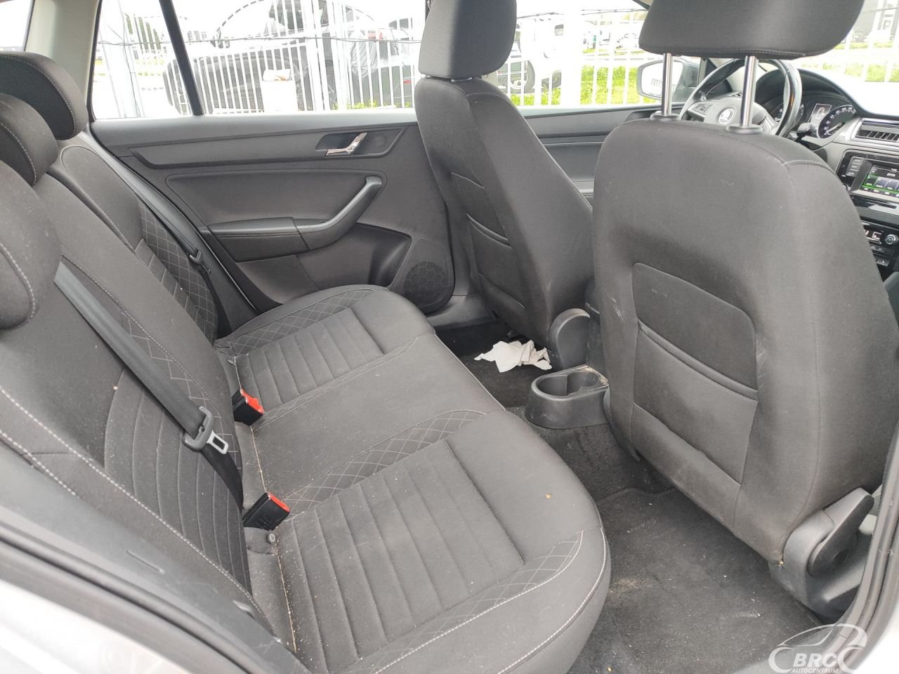 Skoda Rapid | 9