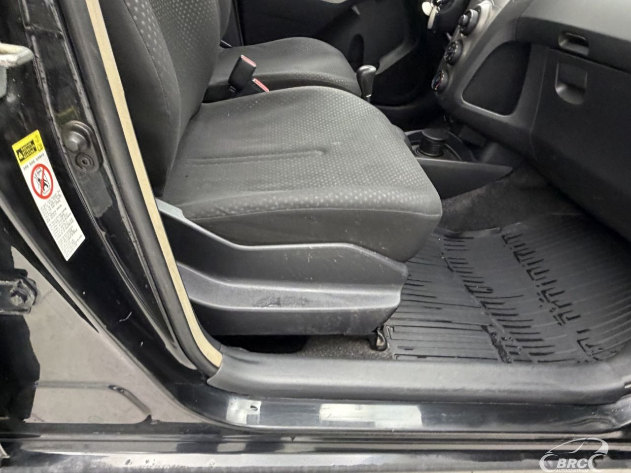 Toyota Yaris | 5