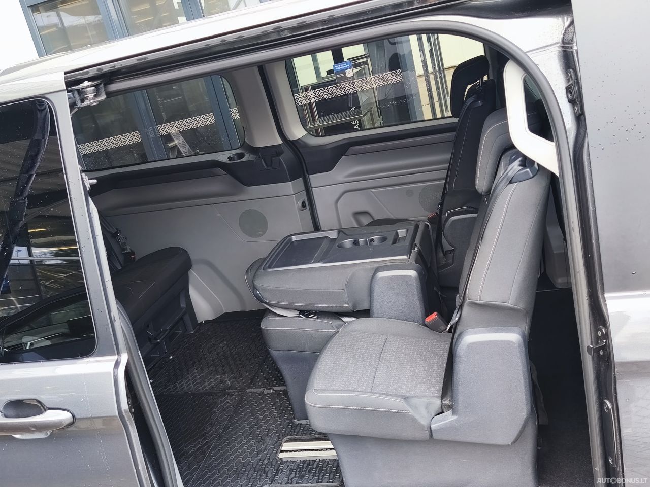 Ford Tourneo Custom | 2