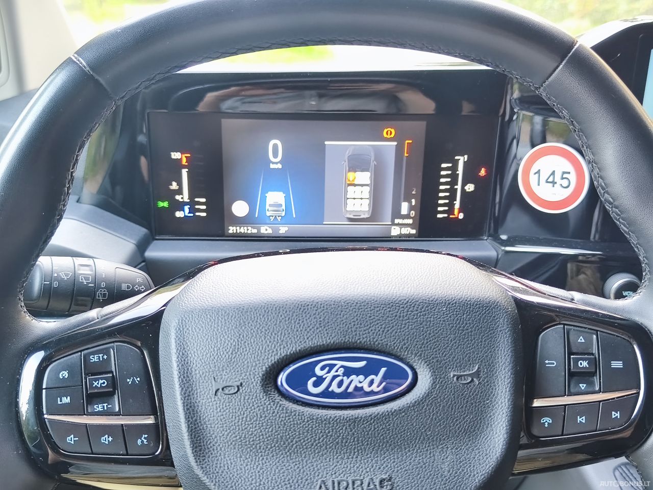 Ford Tourneo Custom | 16
