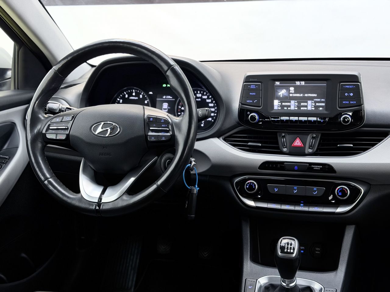 Hyundai i30 | 15