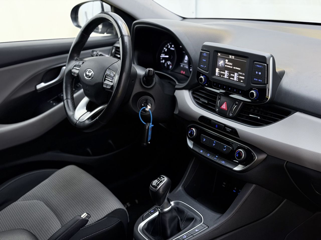 Hyundai i30 | 14