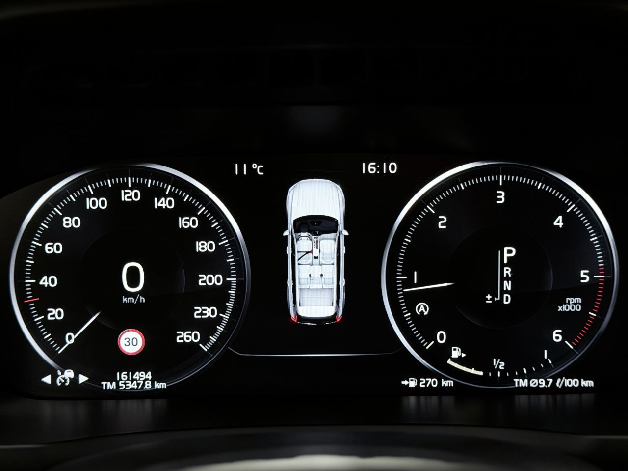 Volvo XC90 | 33