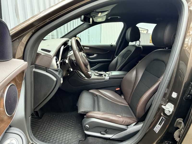 Mercedes-Benz GLC220 | 10