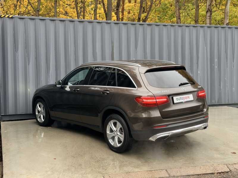 Mercedes-Benz GLC220 | 3
