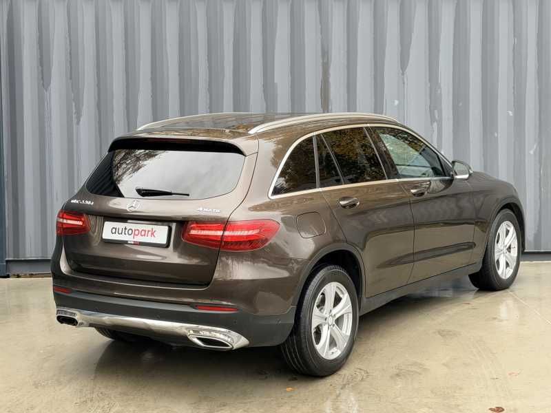 Mercedes-Benz GLC220 | 2