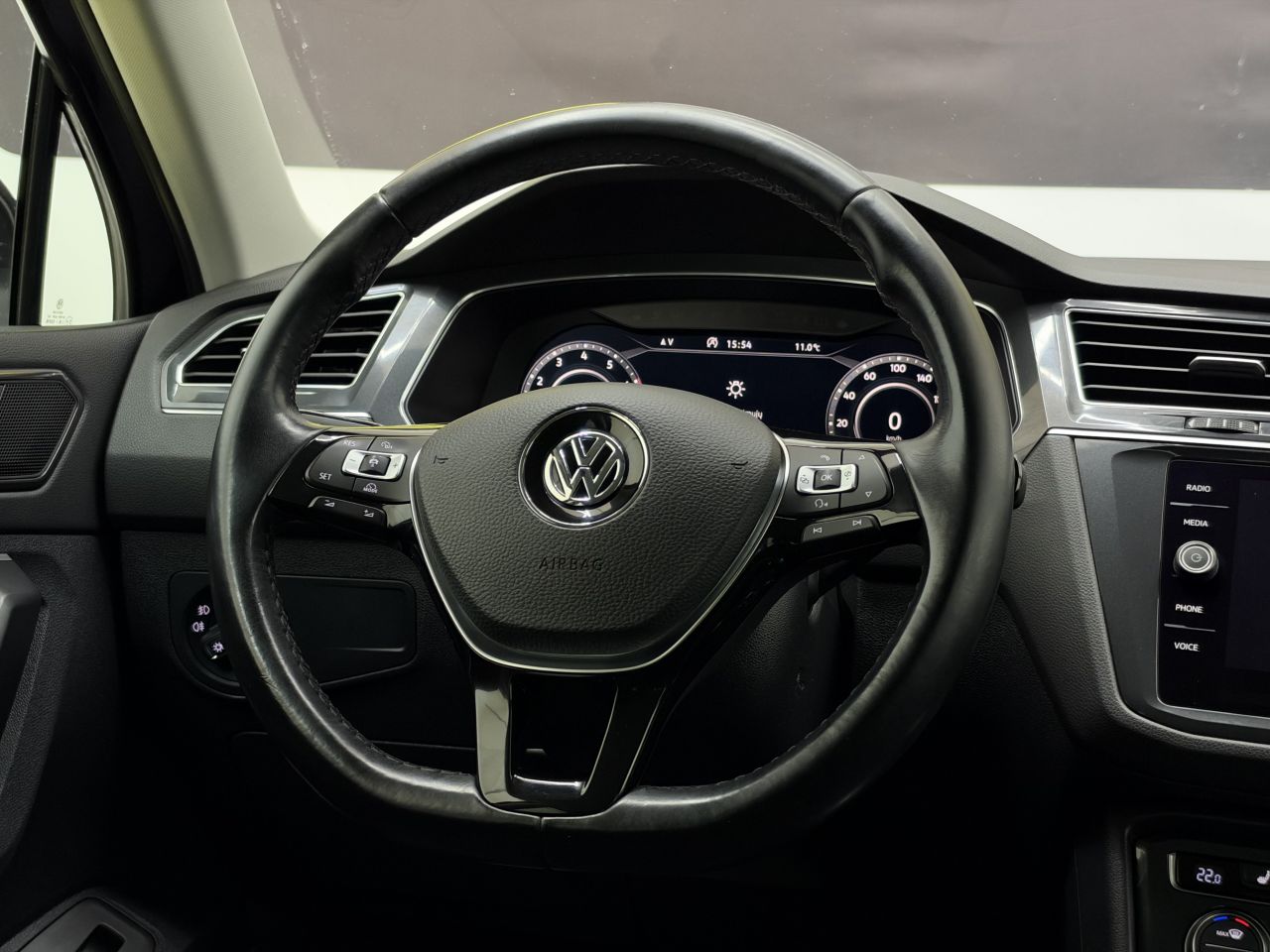 Volkswagen Tiguan | 18