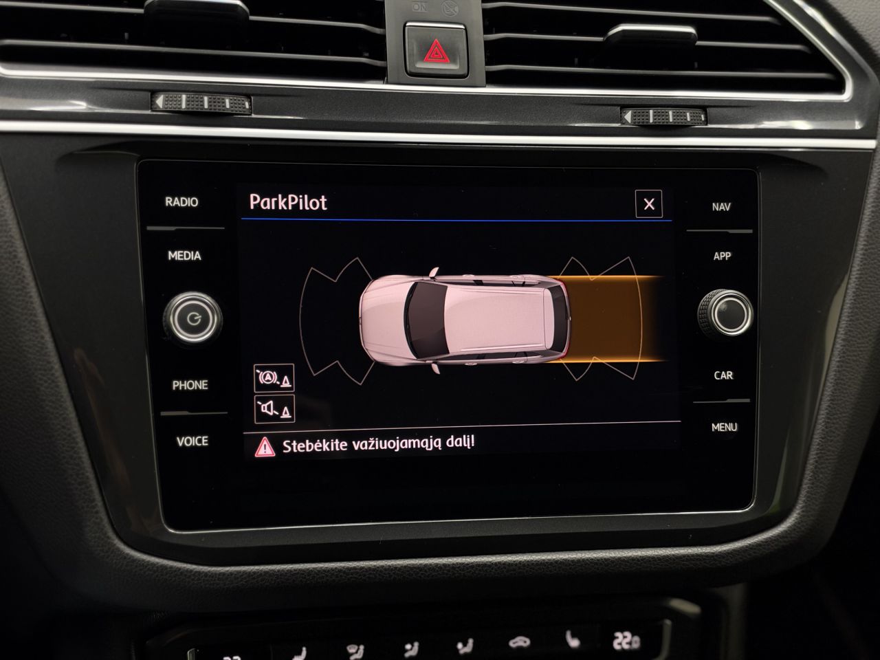 Volkswagen Tiguan | 24