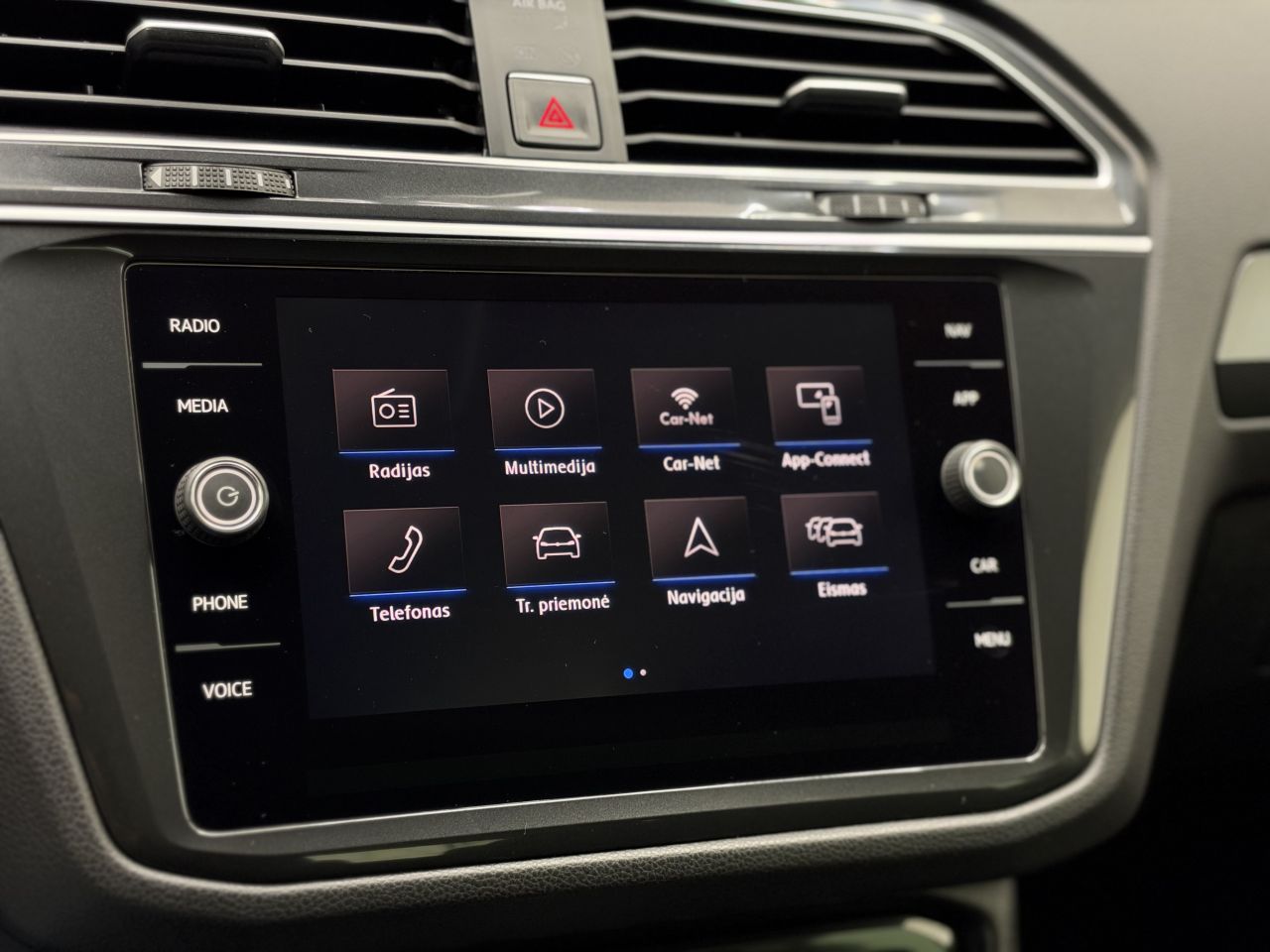 Volkswagen Tiguan | 23