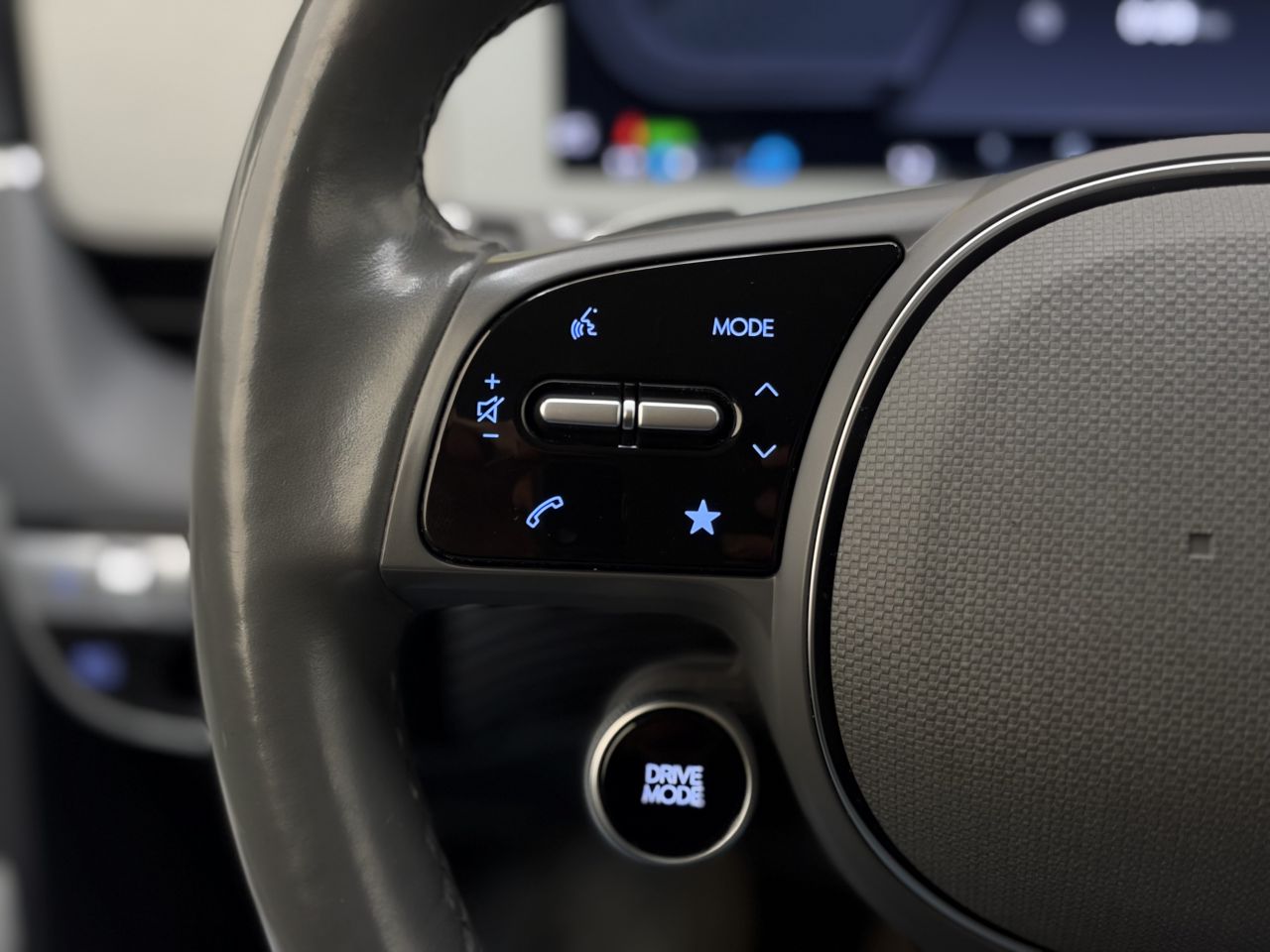 Hyundai IONIQ | 23