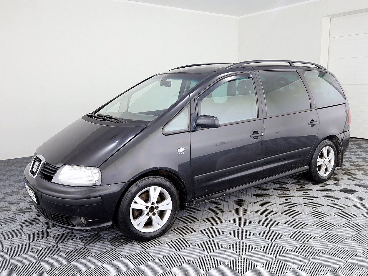 Seat | 1