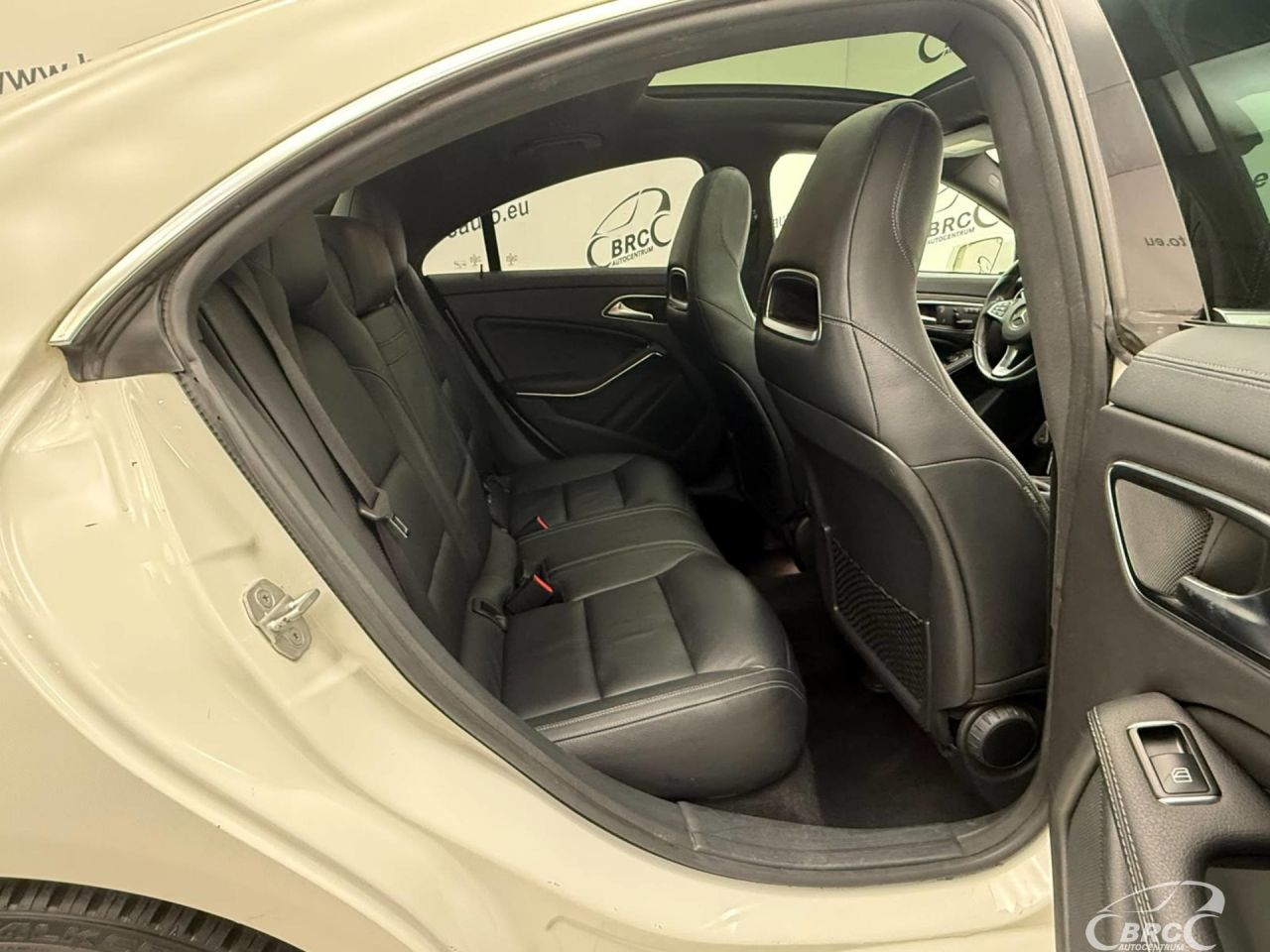 Mercedes-Benz CLA250 | 5