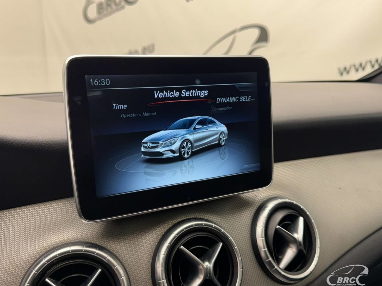 Mercedes-Benz CLA250 | 18