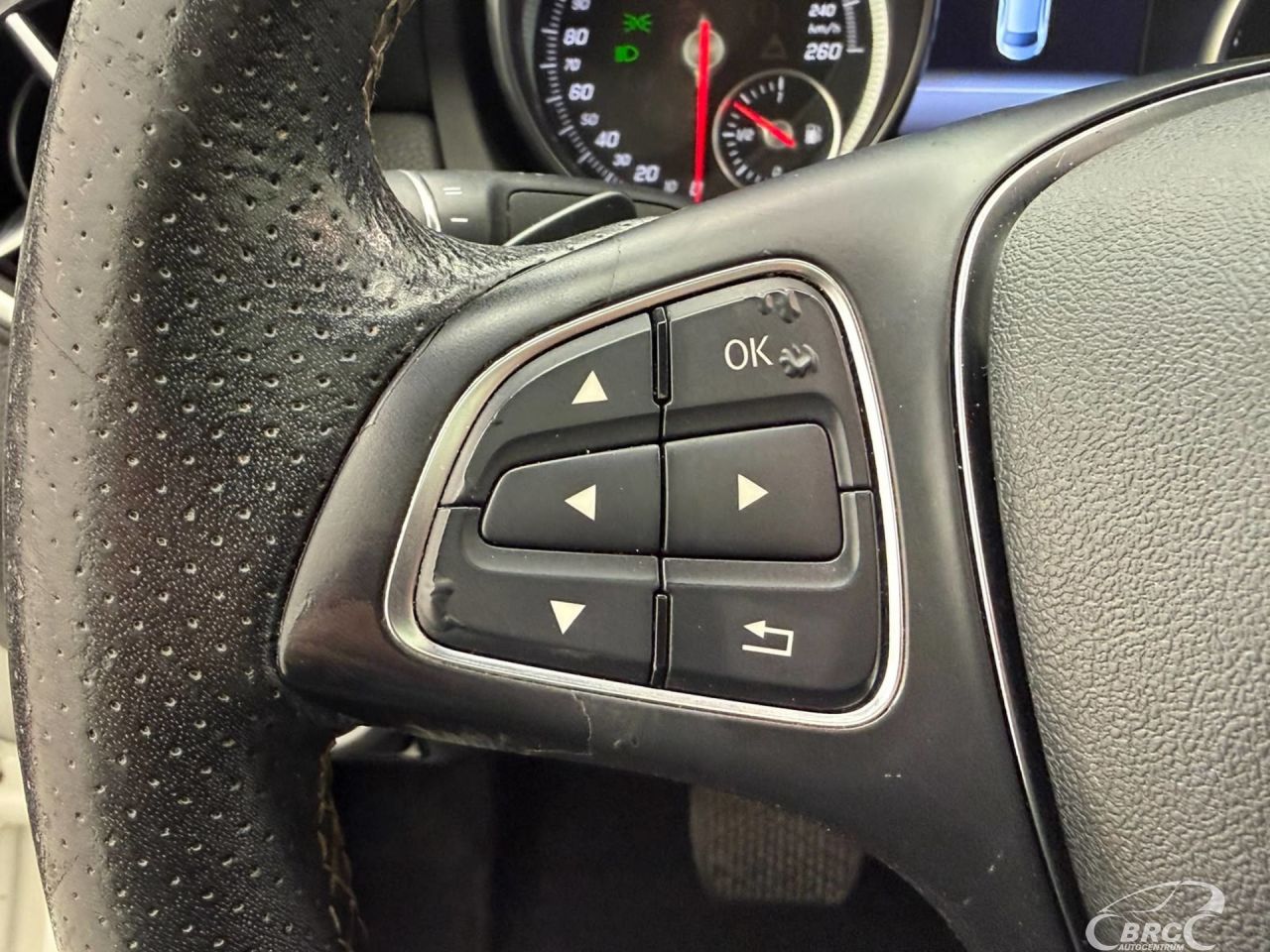 Mercedes-Benz CLA250 | 10