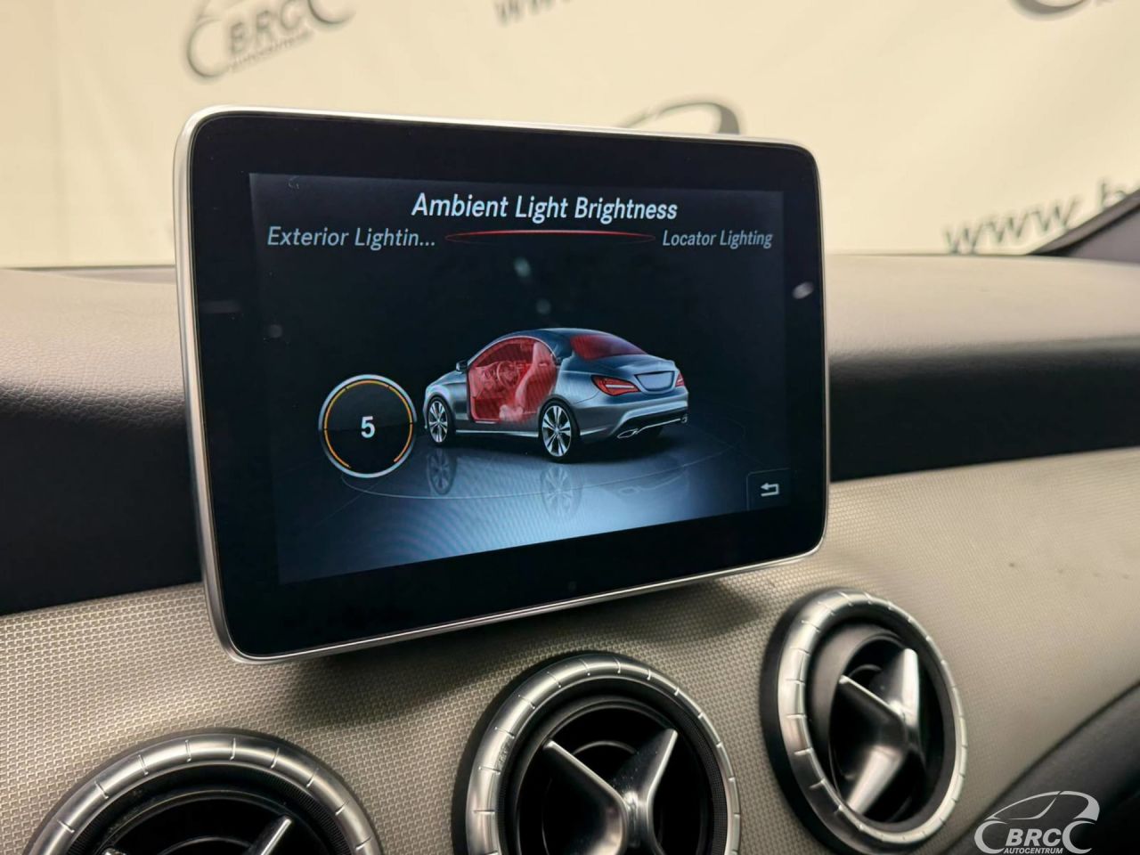 Mercedes-Benz CLA250 | 17