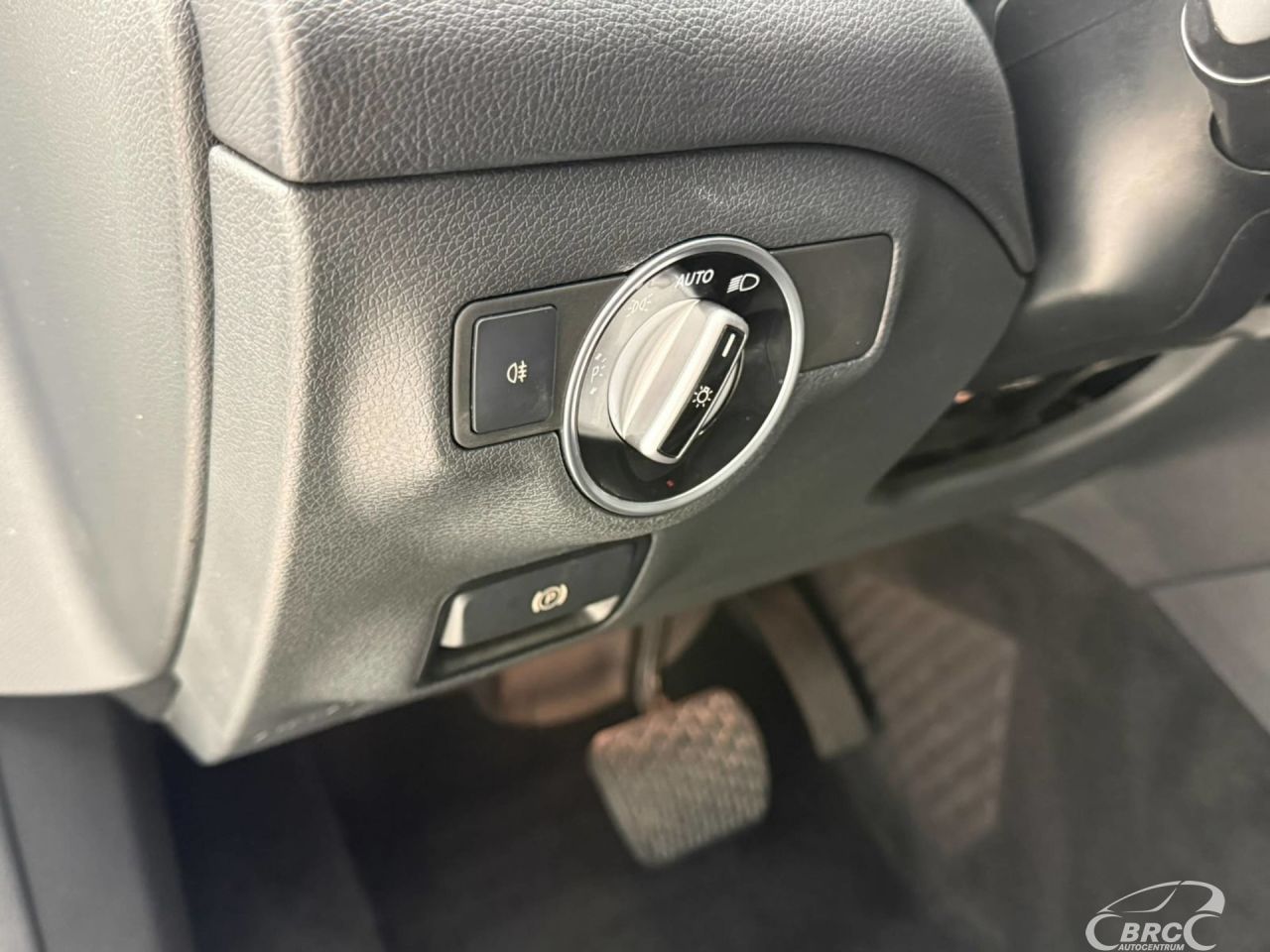 Mercedes-Benz CLA250 | 12