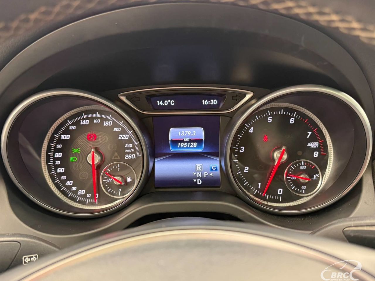Mercedes-Benz CLA250 | 13