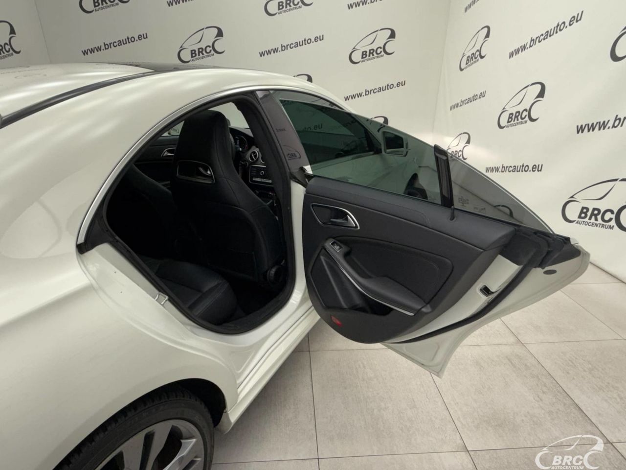Mercedes-Benz CLA250 | 8