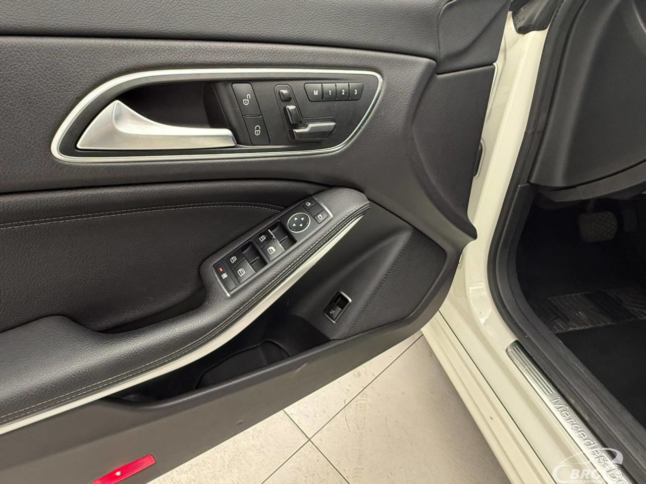 Mercedes-Benz CLA250 | 9