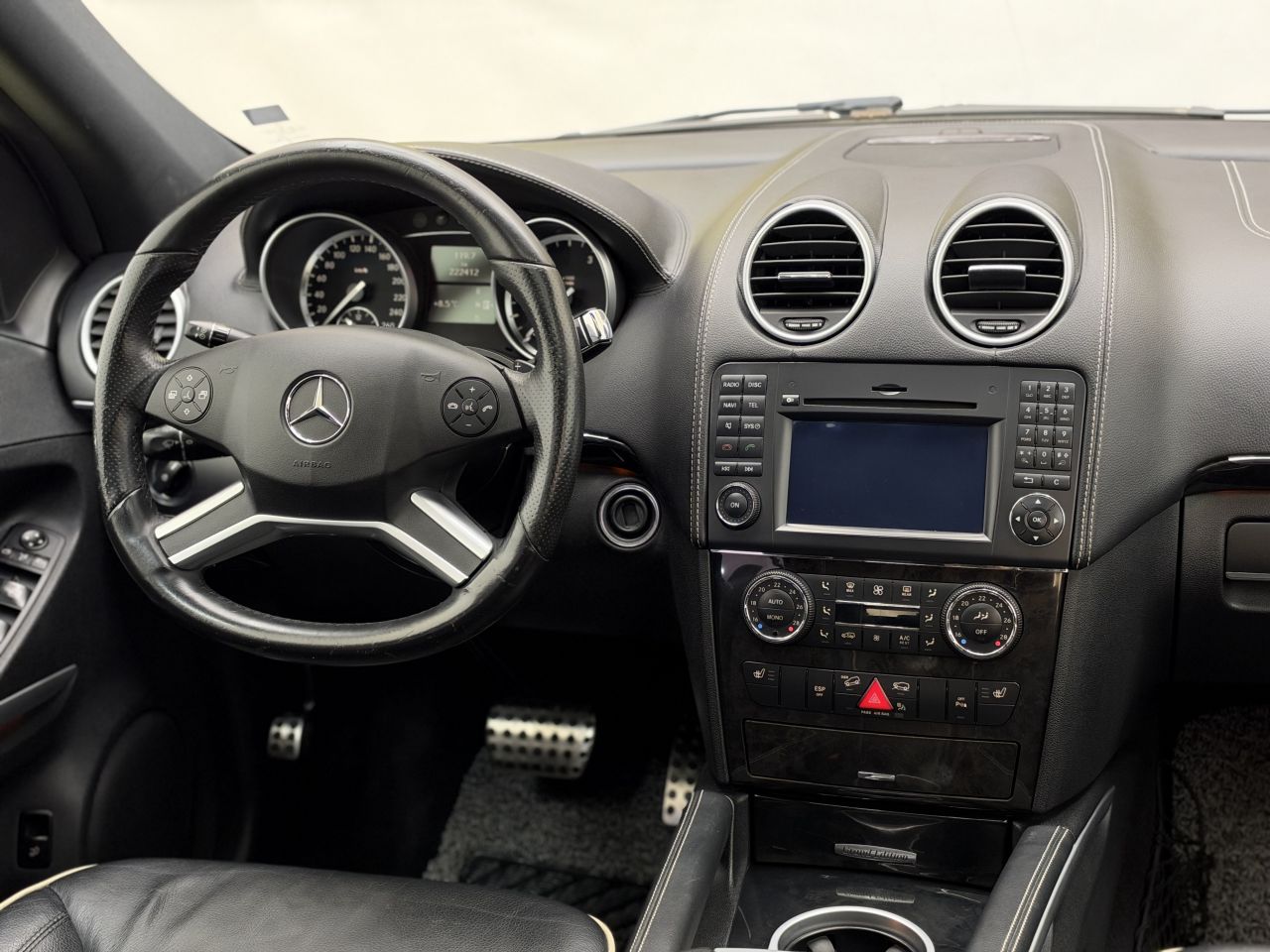 Mercedes-Benz ML300 | 14