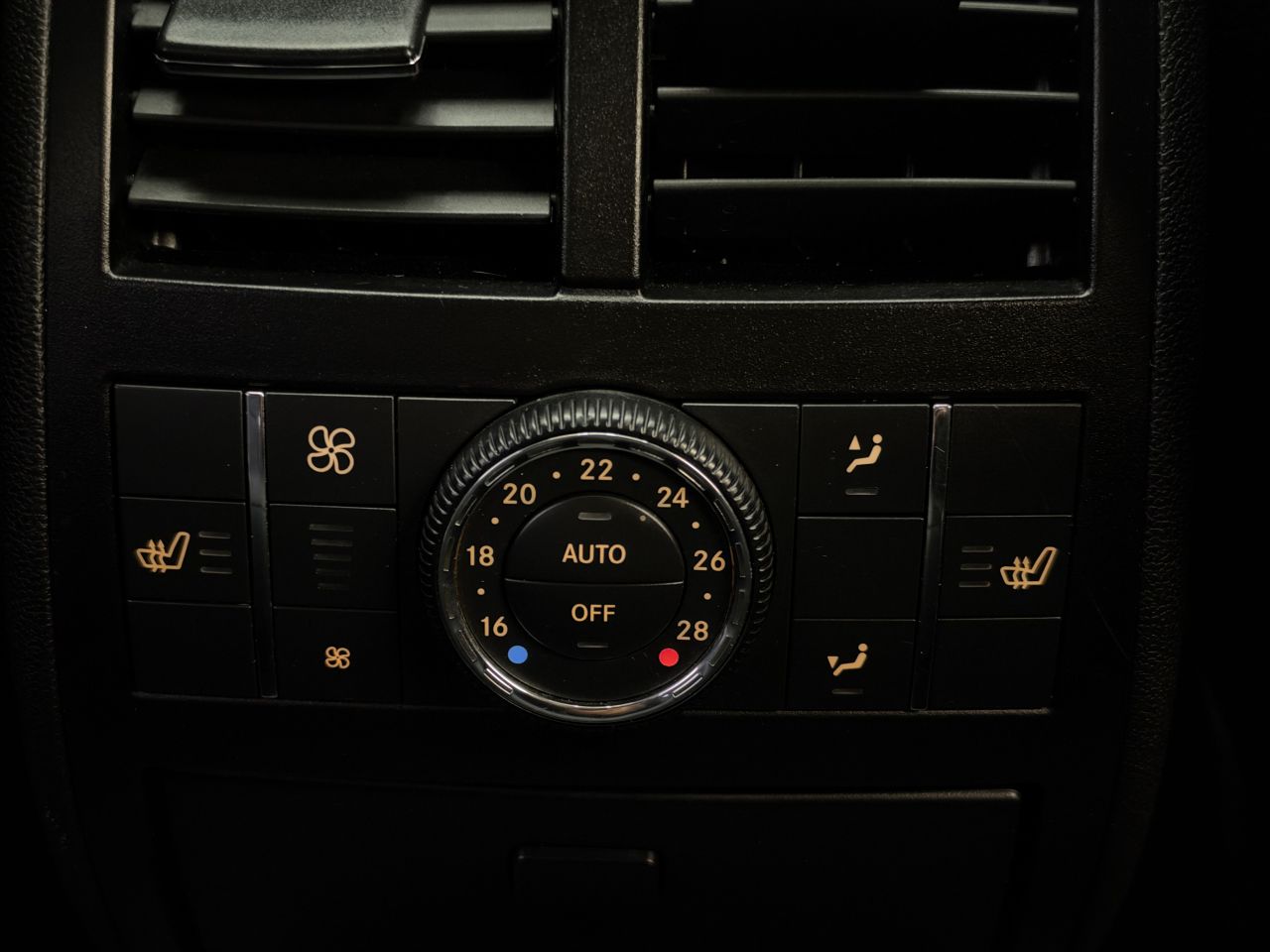 Mercedes-Benz ML300 | 15