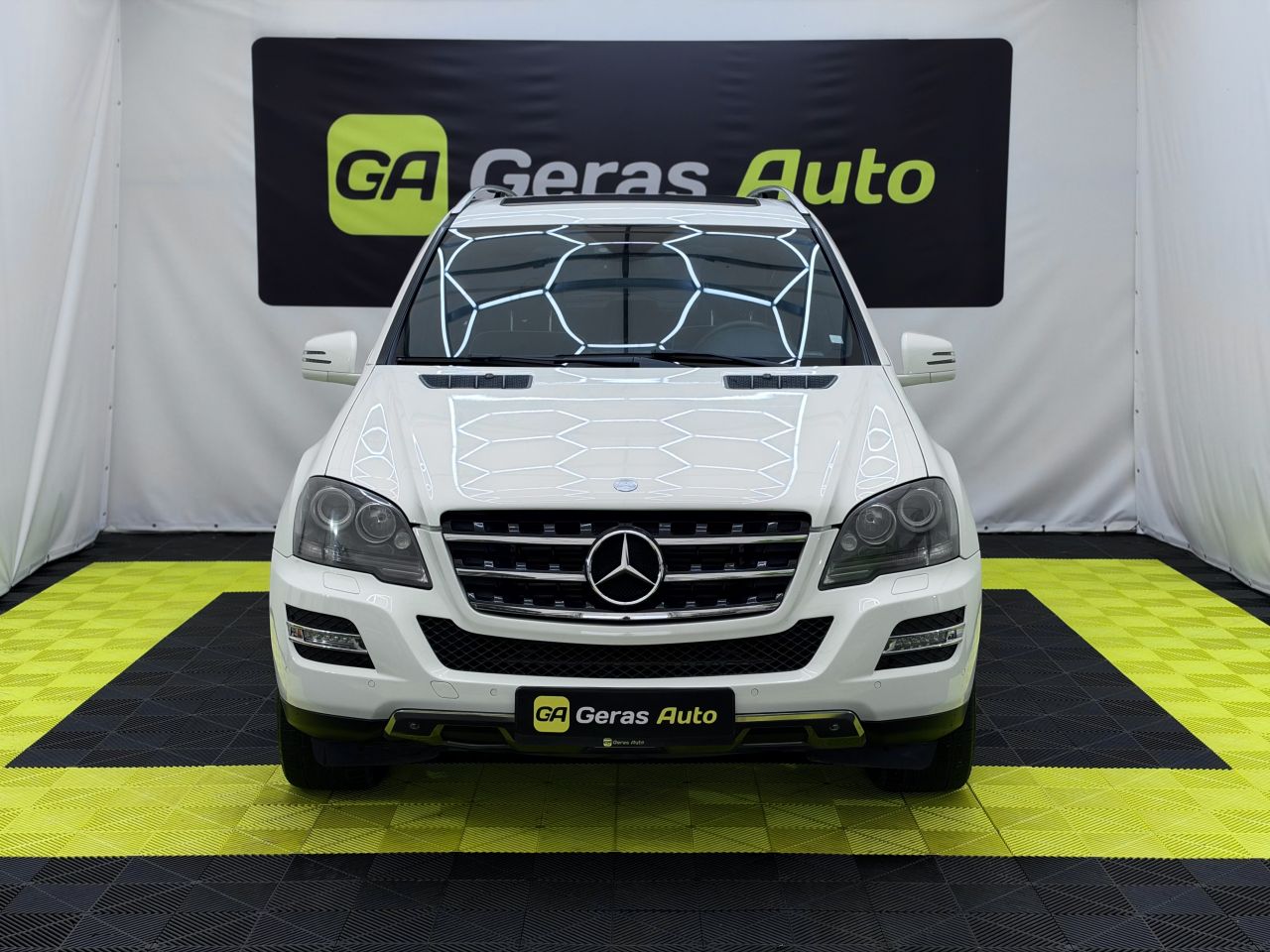 Mercedes-Benz ML300 | 2