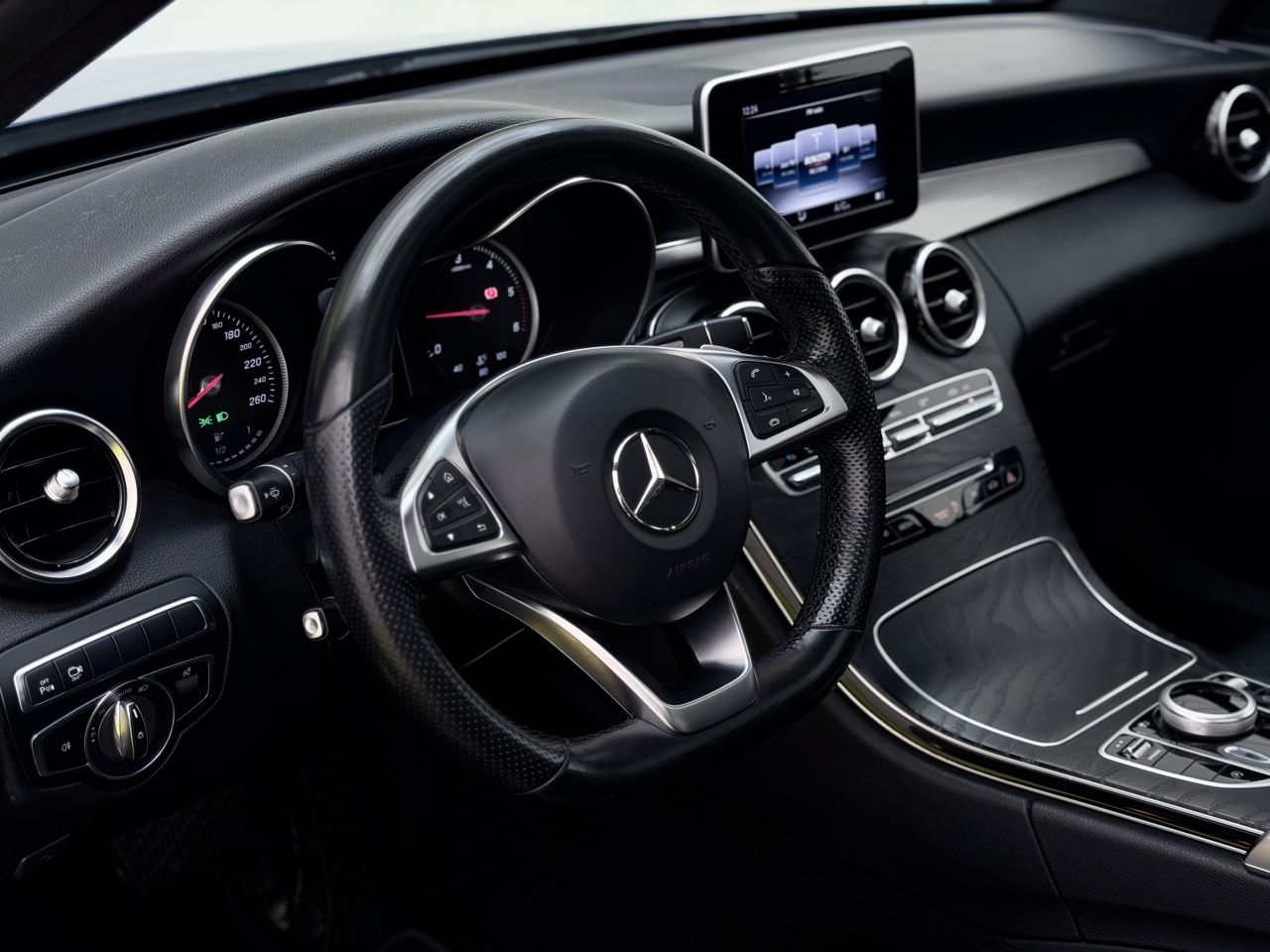 Mercedes-Benz C180 | 8