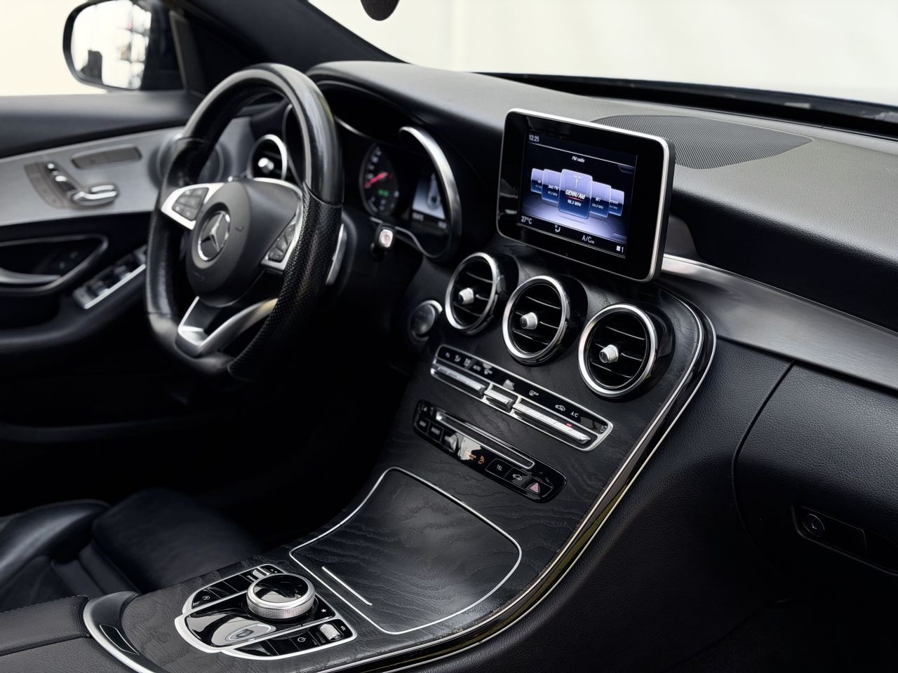 Mercedes-Benz C180 | 14