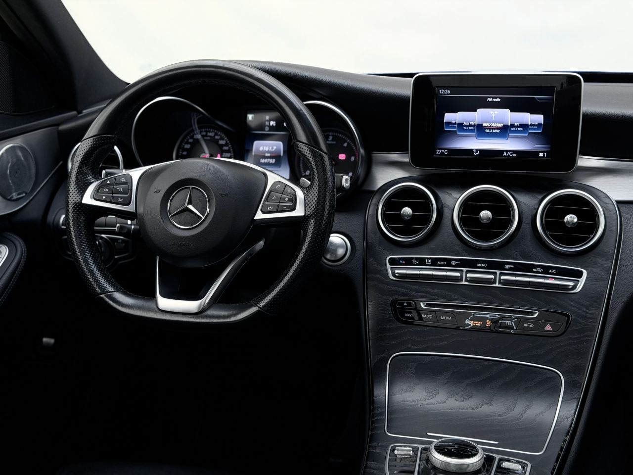 Mercedes-Benz C180 | 15