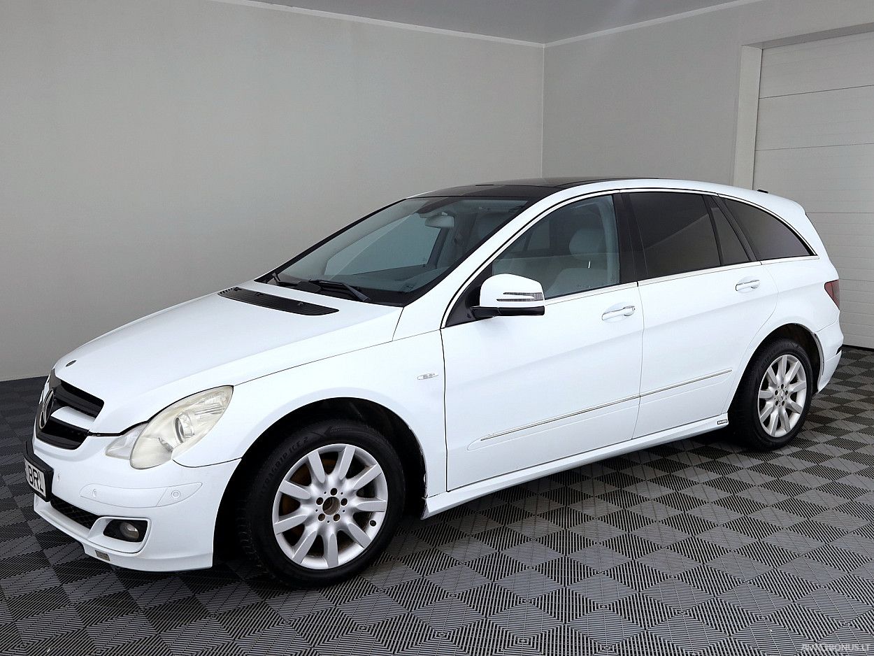 Mercedes-Benz | 1