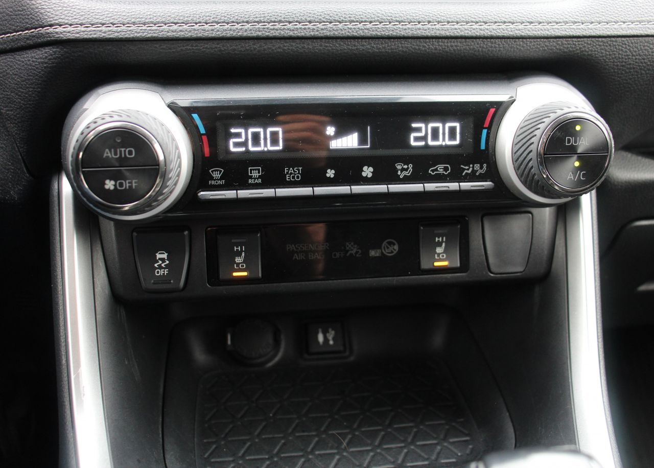 Toyota RAV4 | 10