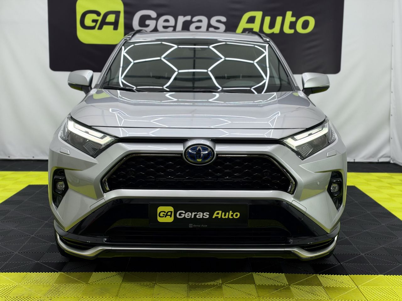 Toyota RAV4 | 1
