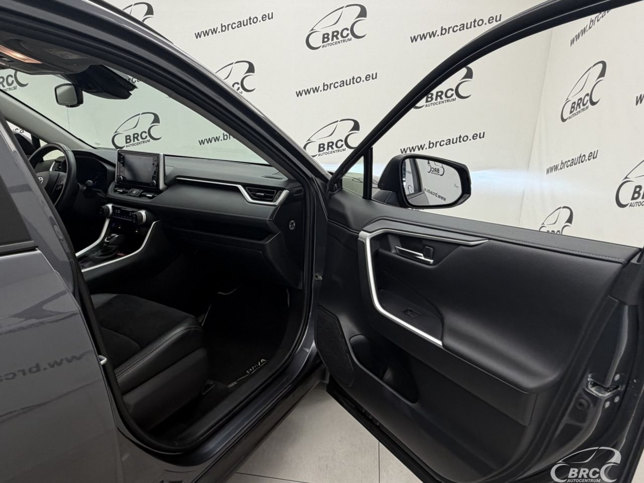 Toyota RAV4 | 7