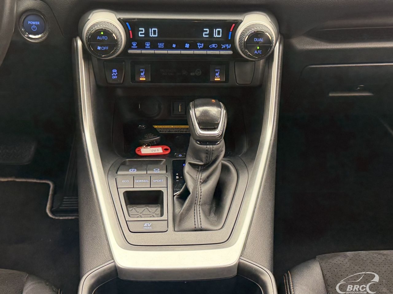 Toyota RAV4 | 16