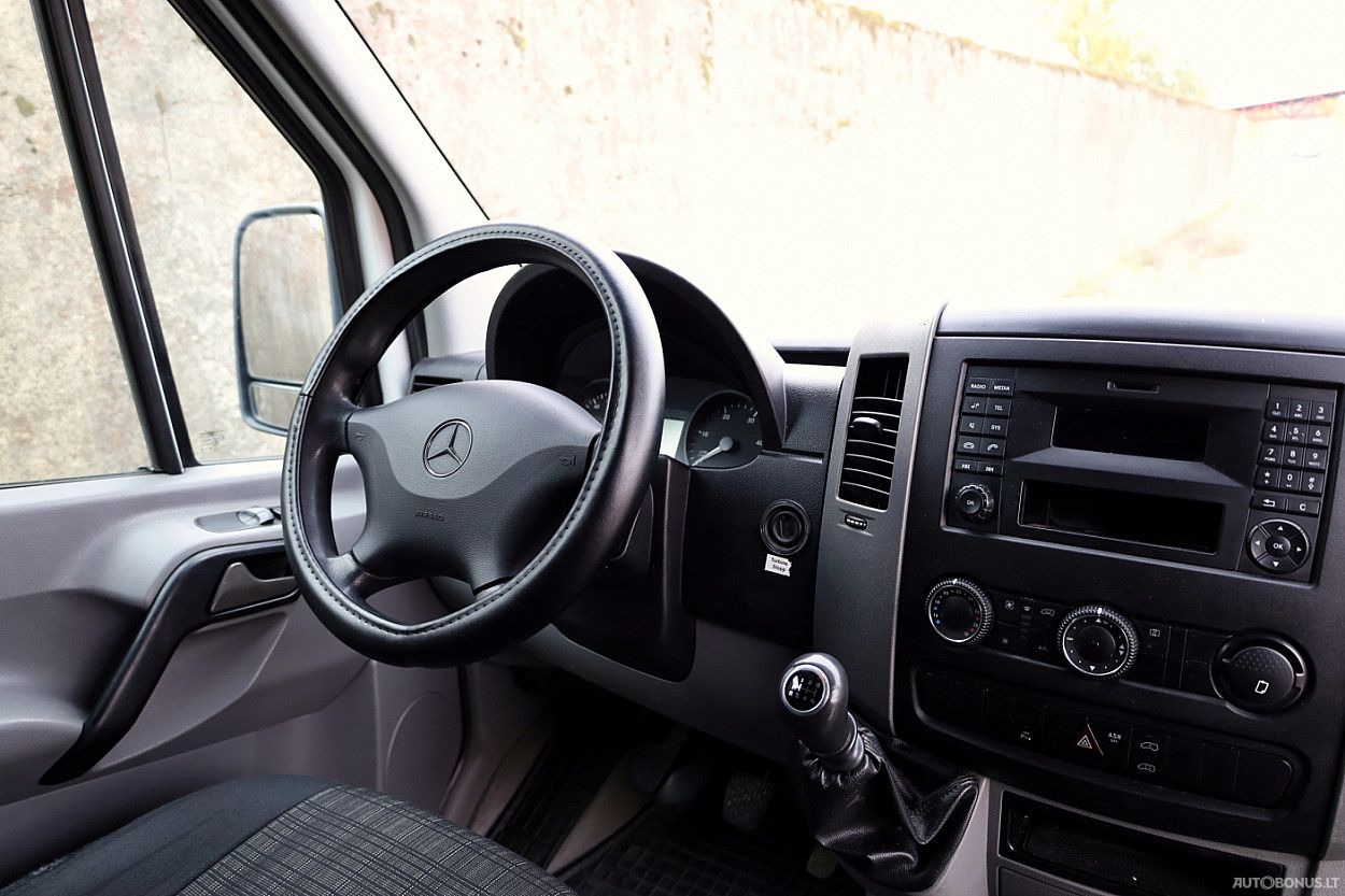 Mercedes-Benz | 4