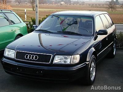 Audi 100, Universalas