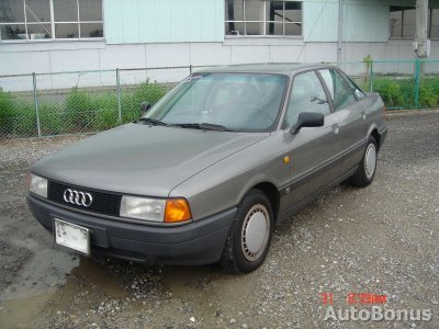 Audi 80, Saloon