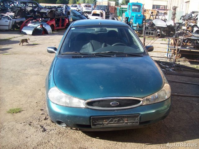 Ford Mondeo, Saloon