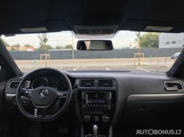 Volkswagen Jetta | 2