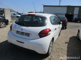 Peugeot 208 | 3