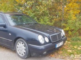 Mercedes-Benz E250 | 1