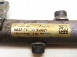 Mercedes-Benz E300, Sedanas | 4