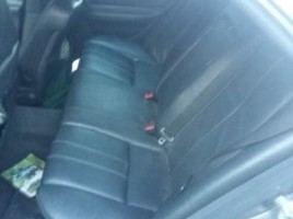 Mercedes-Benz E200, Saloon | 3