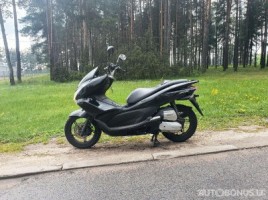 Honda PCX, Moped/Motor-scooter | 1