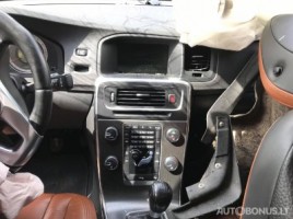 Volvo S60, Sedanas | 4