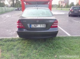 Mercedes-Benz C320 | 1