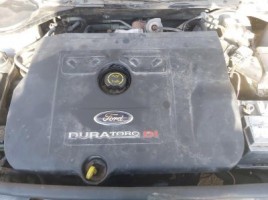 Ford, Saloon | 1