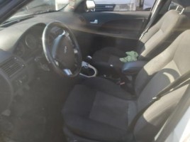 Ford, Saloon | 3