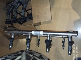 Cadillac DeVille, Sedanas | 4