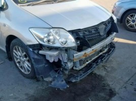 Toyota, Hatchback | 4